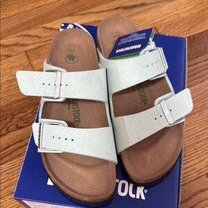 Birkenstock Women Sandals - Light Green size 9